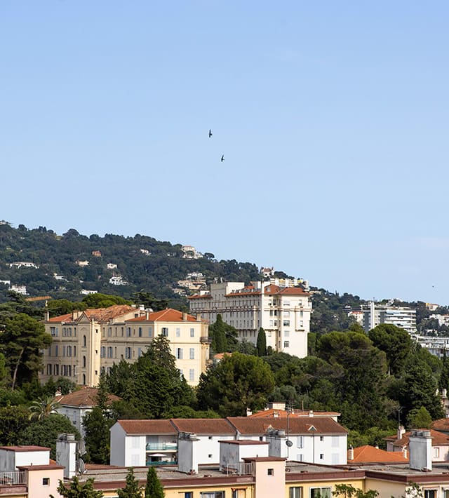 MOB HOTEL Cannes