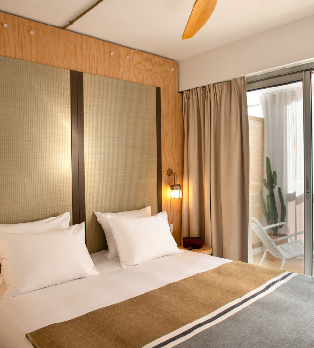 MOB HOTEL Cannes