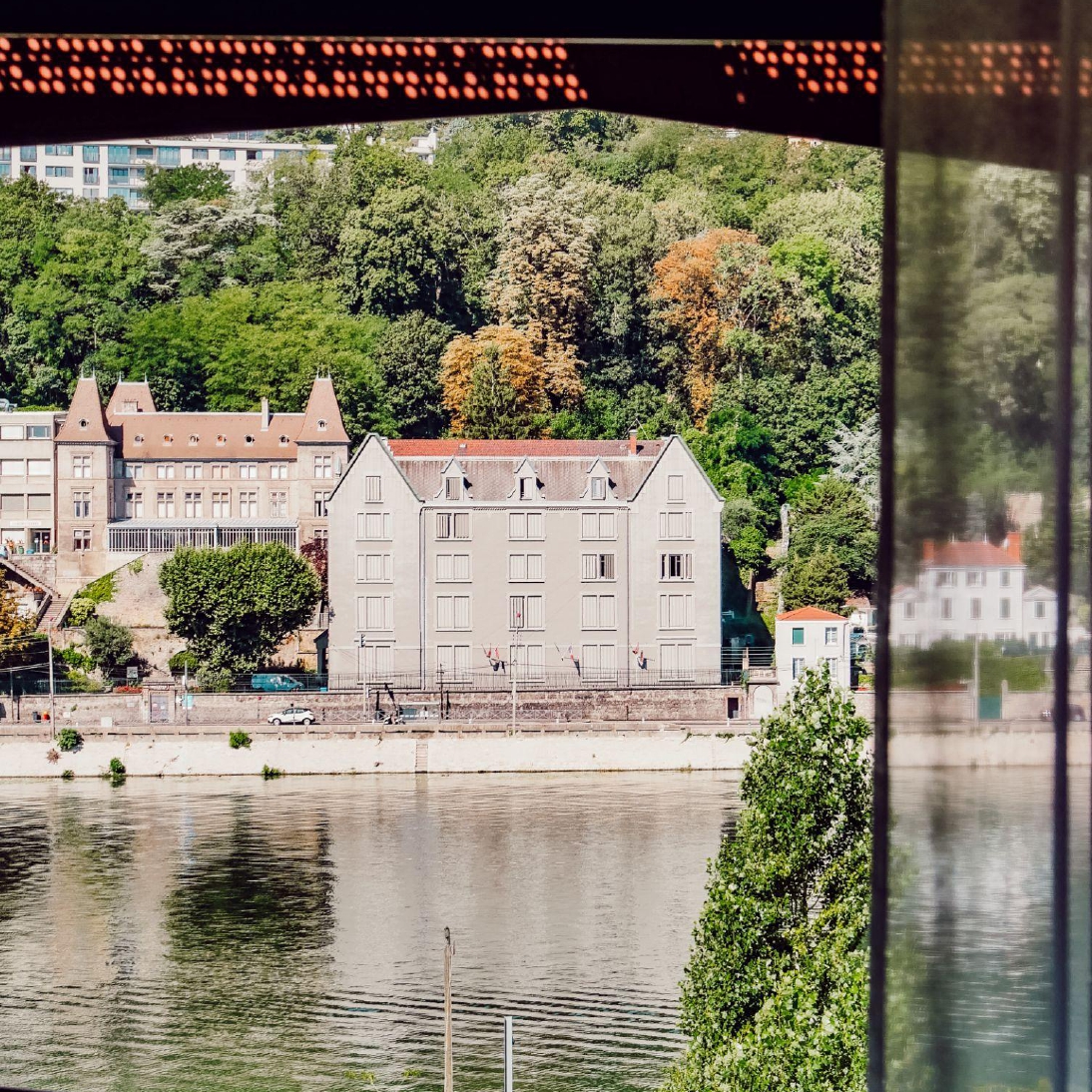 MOB HOTEL Lyon - Avec vue
