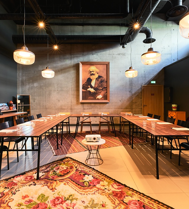 MOB HOTEL - Seminars