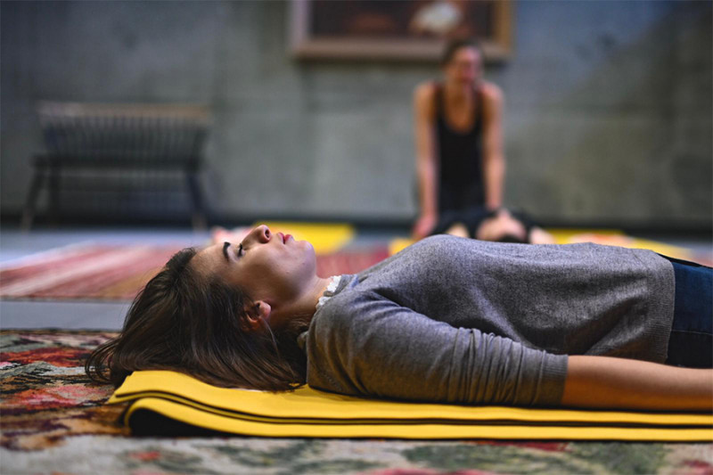 YIN YOGA & SOUND HEALING YIN YOGA & SOUND HEALING