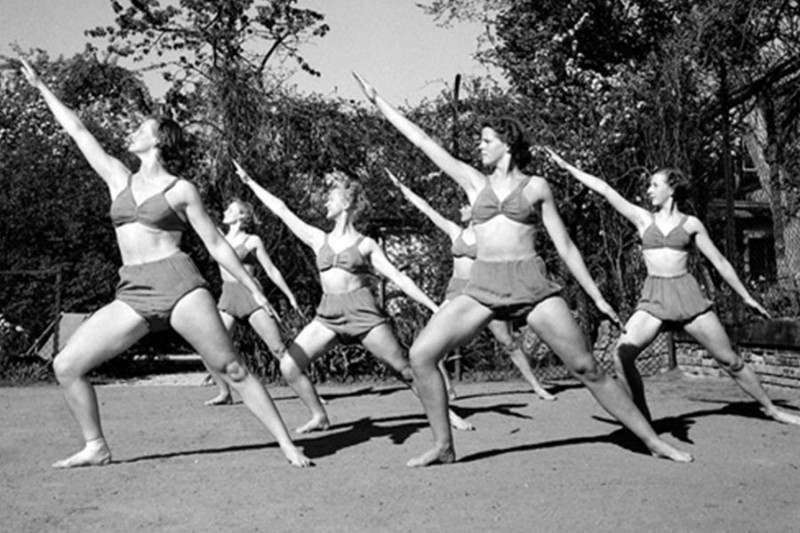 LE ASHTANGA DE CÉLIA LE ASHTANGA DE CÉLIA