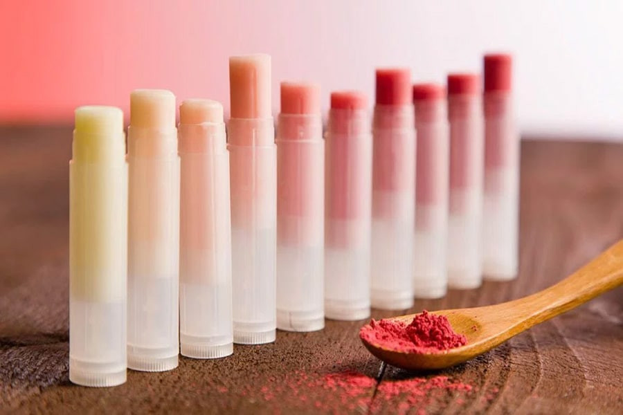 DIY ZERO WASTE LIP BALM DIY ZERO WASTE LIP BALM