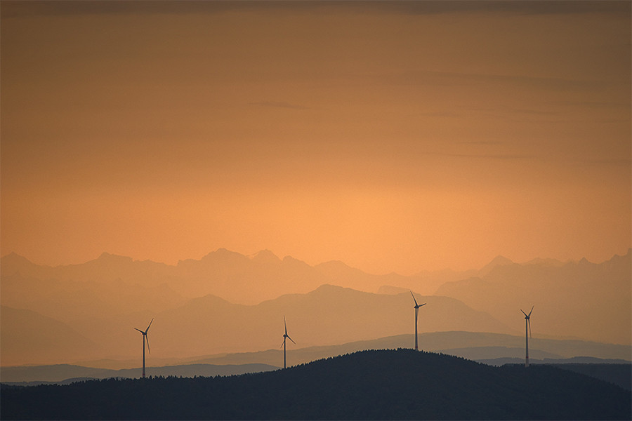 DEBATE: RENEWABLE ENERGIES DEBATE: RENEWABLE ENERGIES