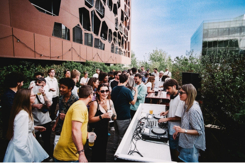 Happiness Therapy · Rooftop session Happiness Therapy · Rooftop session