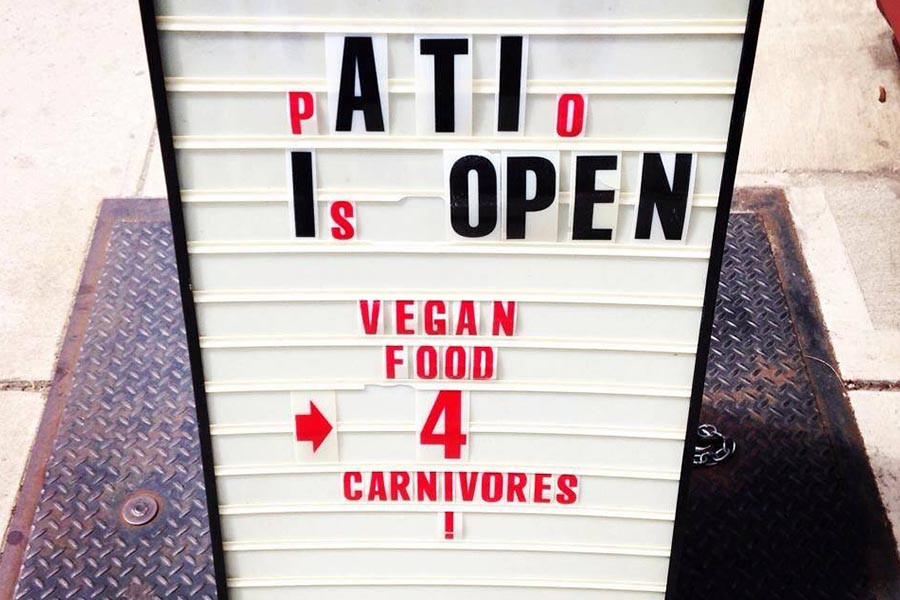VEGAN FOOD 4 CARNIVORES VEGAN FOOD 4 CARNIVORES